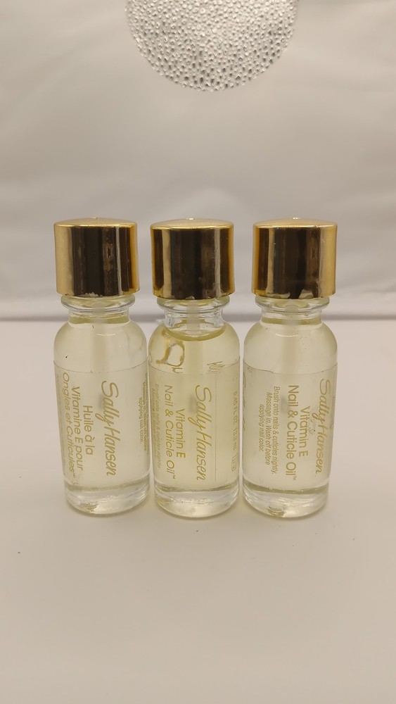 3 PACK Sally Hansen Vitamin E Nail and Cuticle Oil, Caps Slightly Scratched