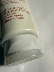 CLARINS Hand & Nail Treatment Cream 100ml/3.4oz NEW WHTOUT BOX, SEALED TUBE