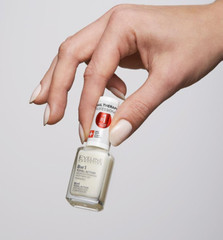Total Action 8 in 1 Intensive Nail Conditioner (12 ml)