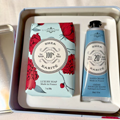 New in Tin LA CHATELAINE HAND & BODY SHEA DUO BAR SOAP 7 oz & HAND CREAM 1 oz